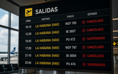 Panel de salidas de un aeropuerto con vuelos a La Habana cancelados o suspendidos