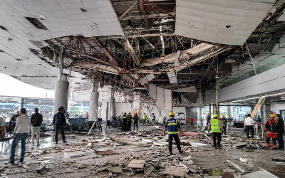 aeropuerto colombiano con danos tras un terremoto